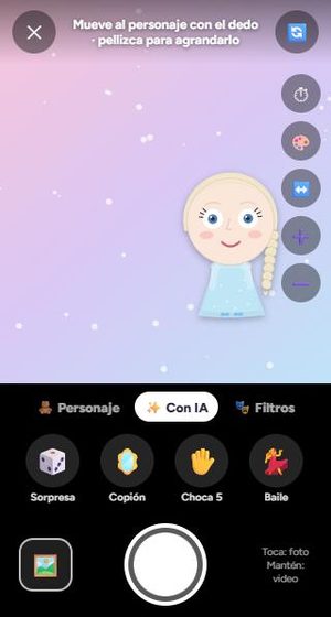 Pantalla de la cámara con IA, lista para tomarse fotos con su personaje